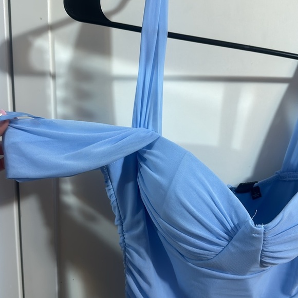 Windsor Sky Blue shortish Dress - Picture 2 of 8